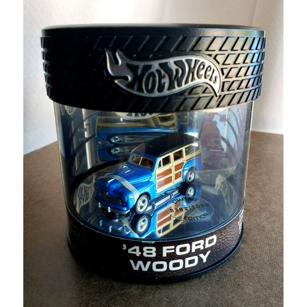 2005 SHOWCASE HOT WHEELS: WAGON WHEELS SERIES #2/4 '48 FORD WOODY Metallic Blue - Picture 4 of 16